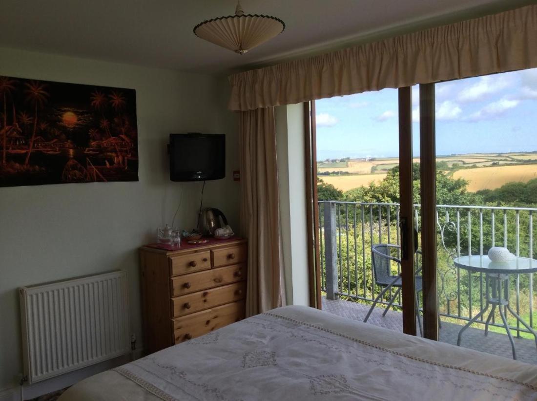 Room In Guest Room - Orchard Manor, Fore Street, Probus, Tr24Ly, Nr Truro Kültér fotó